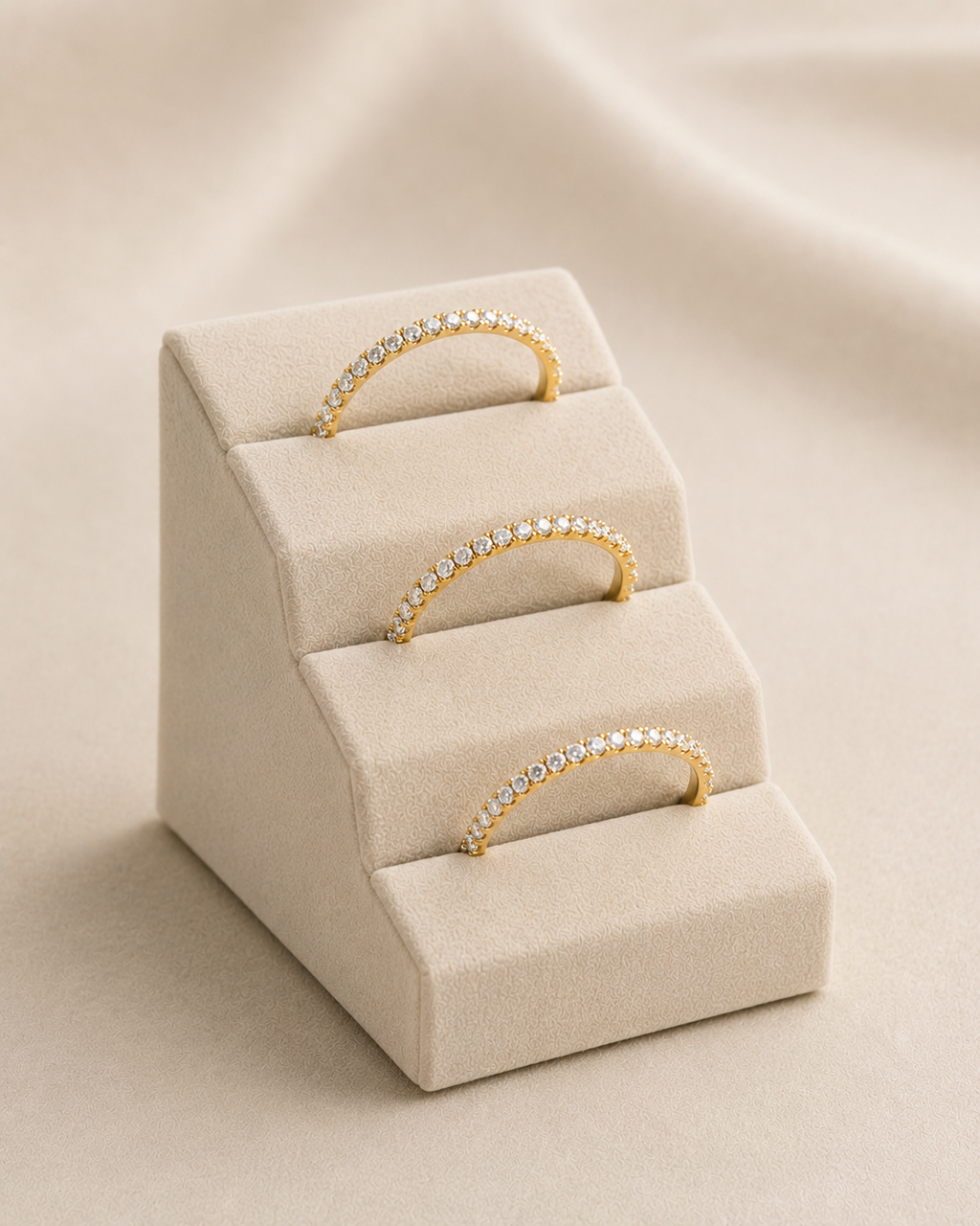 Noa Pavé Ring