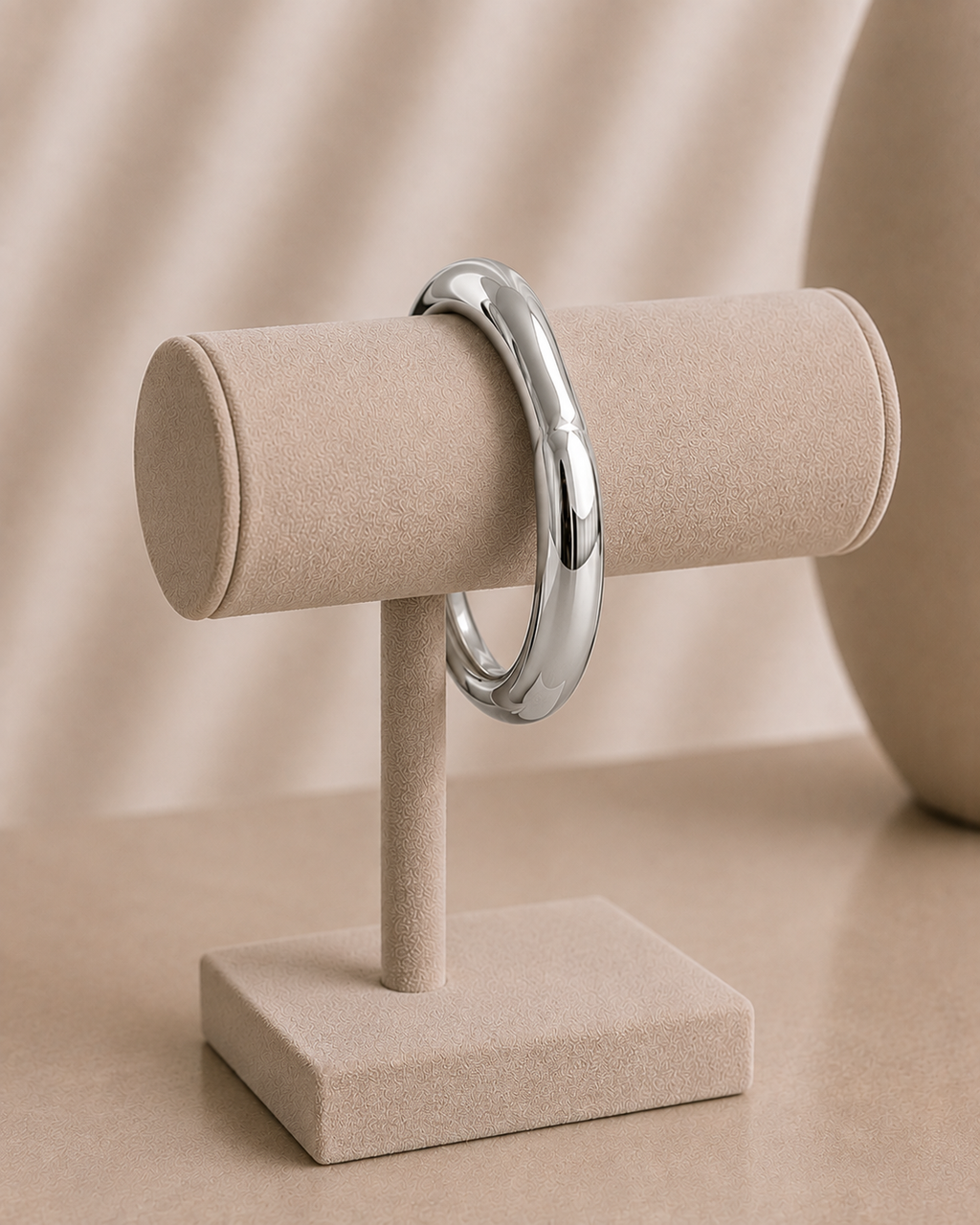 Nyla Sculptural Cuff