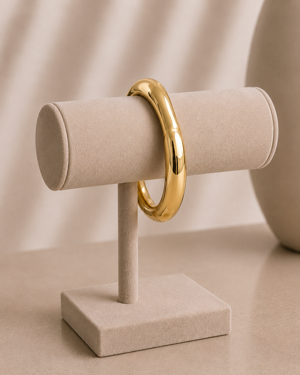 Nyla Sculptural Cuff